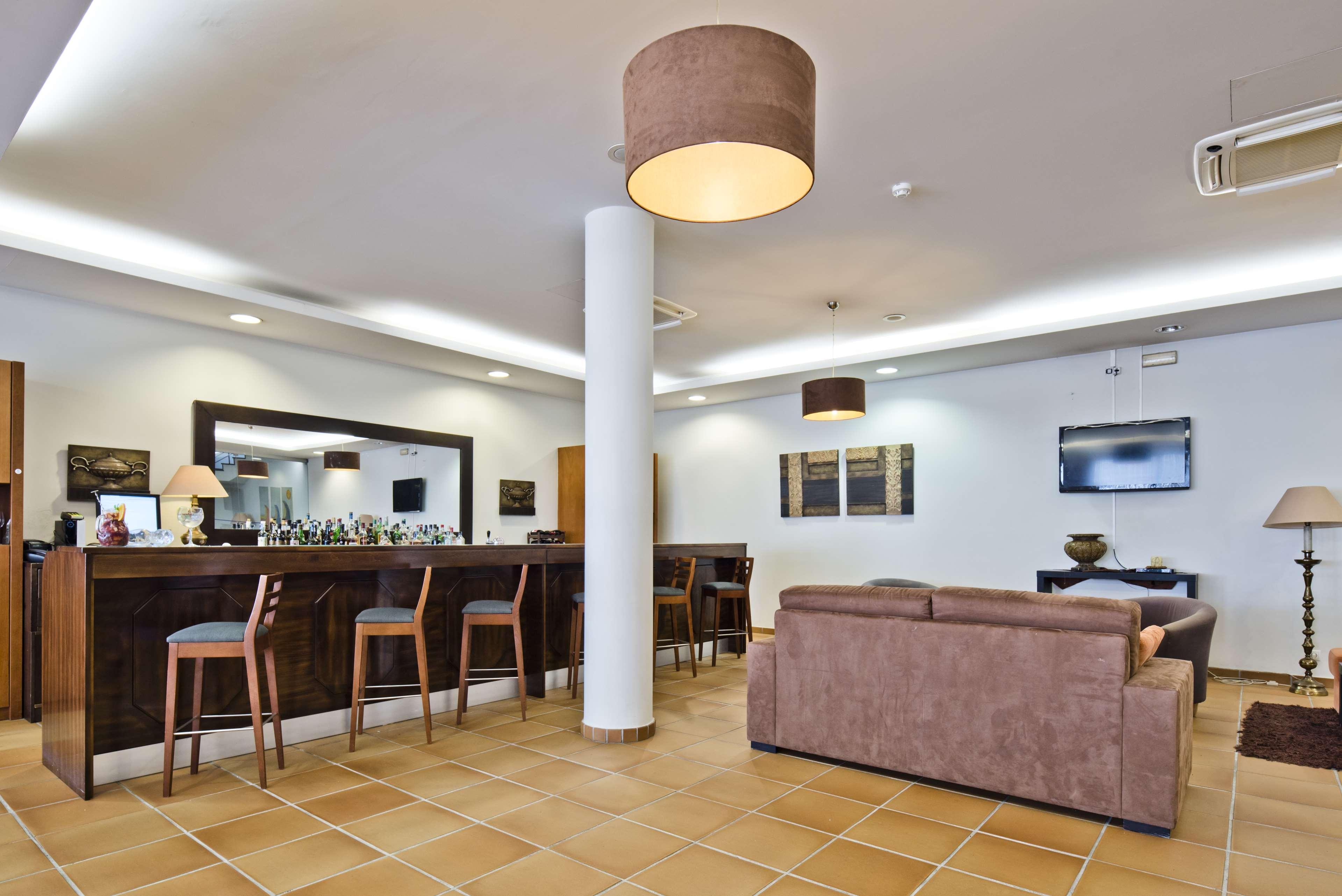 Lam Hotel Ештаррежа Екстер'єр фото